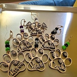 Personalized paw ornament perfect for your pet or give as a gift